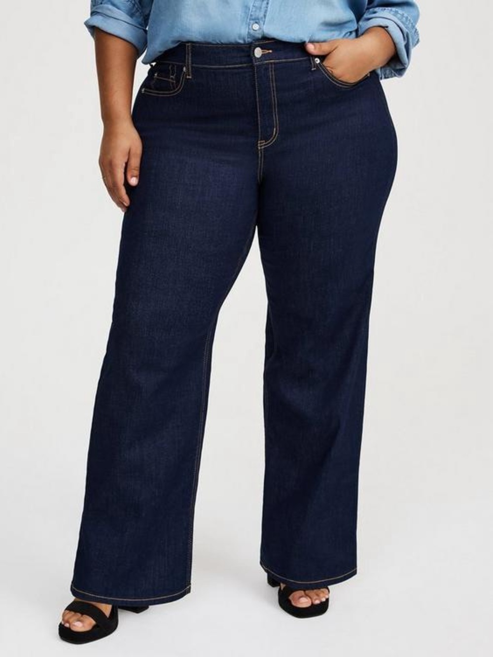 Torrid Dark Indigo Flare Jeans size 16 T
